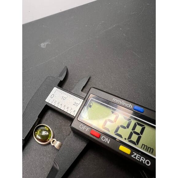 NEW Green with pink tourmaline sterling silver pendant 2.34 grams - Picture 5 of 12